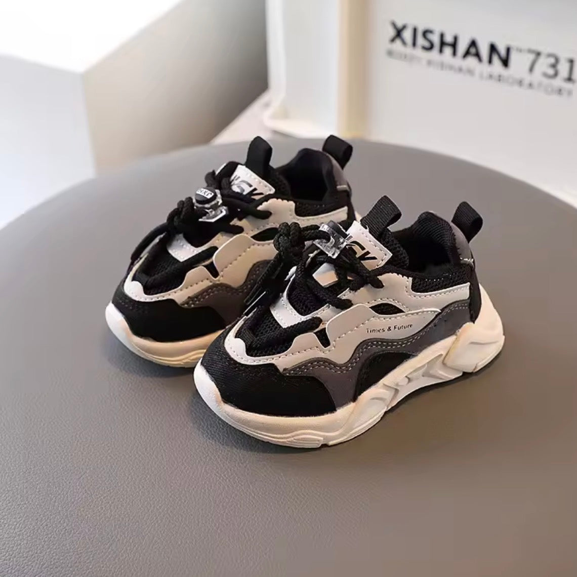 Zapatillas deportivas infantiles